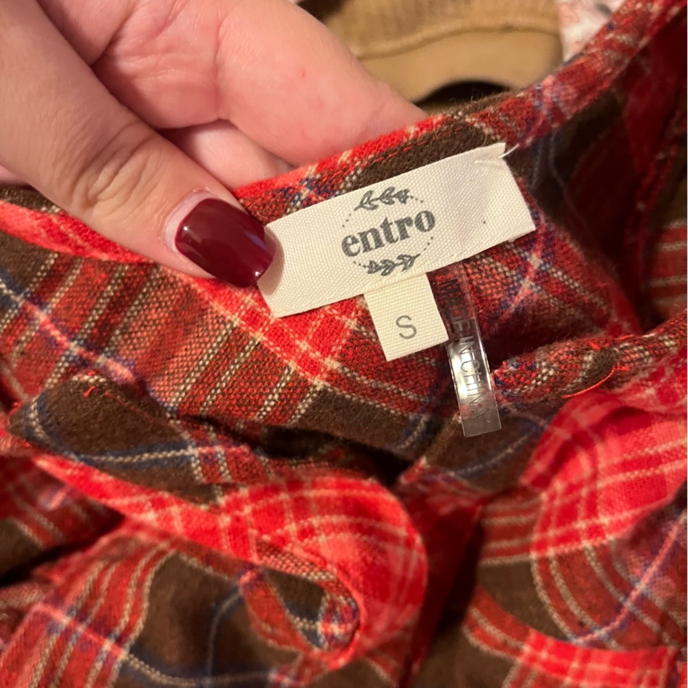 Plaid Ruffle Top - Picture 6 of 7